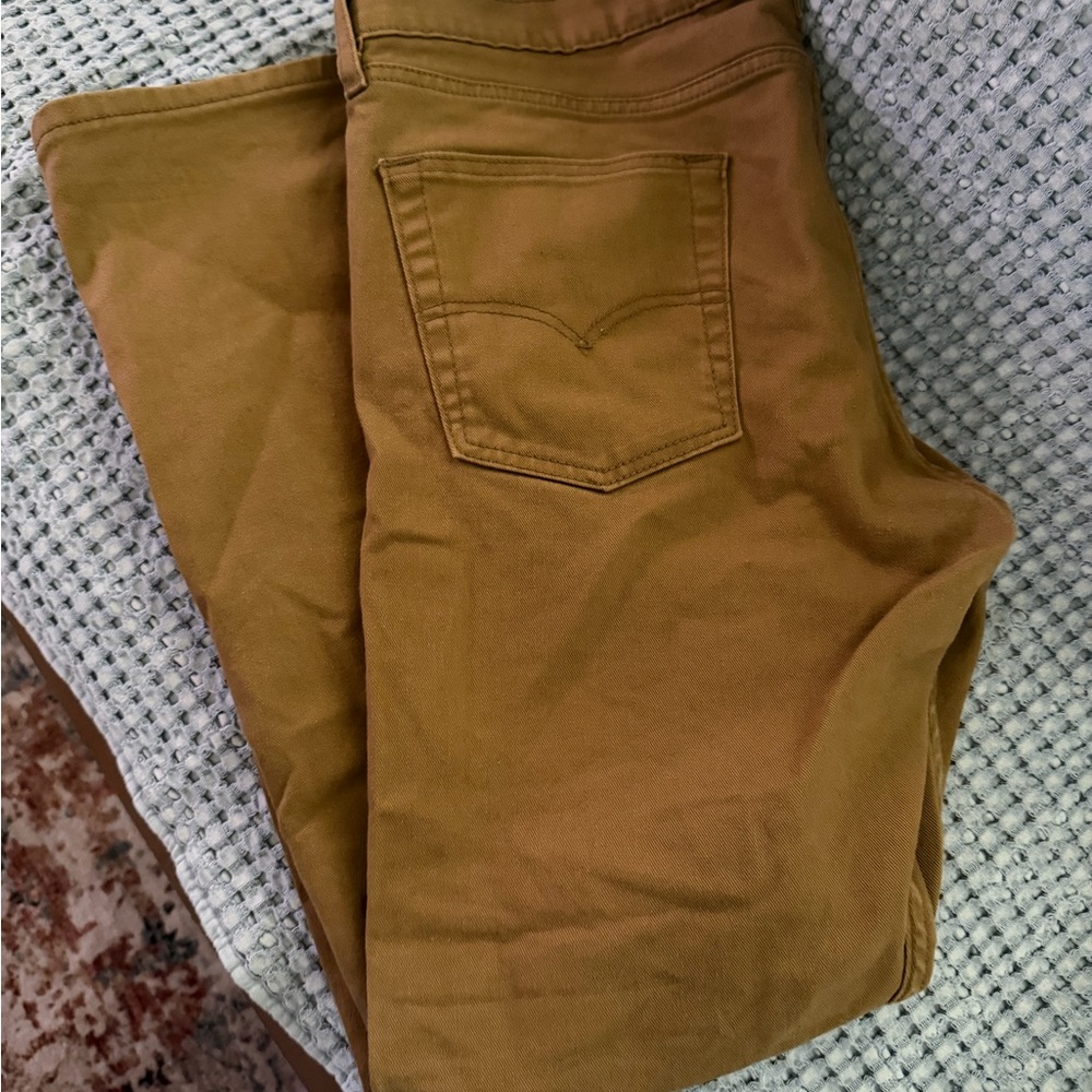 Levi's 513 Men's Brown Slim Straight Jeans